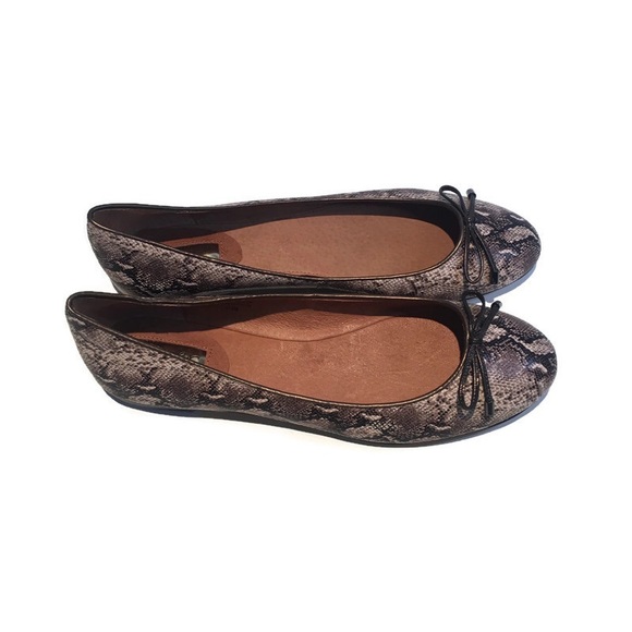 NWT Halogen snake skin pattern flats, 8.5 - Picture 8 of 10